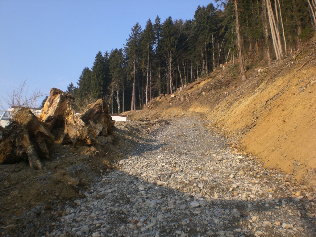Neue Schanze Hangentwaesserung 2011 _30__jpg-1302107264