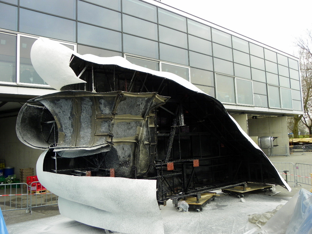 109_9523_JPG-1302218912