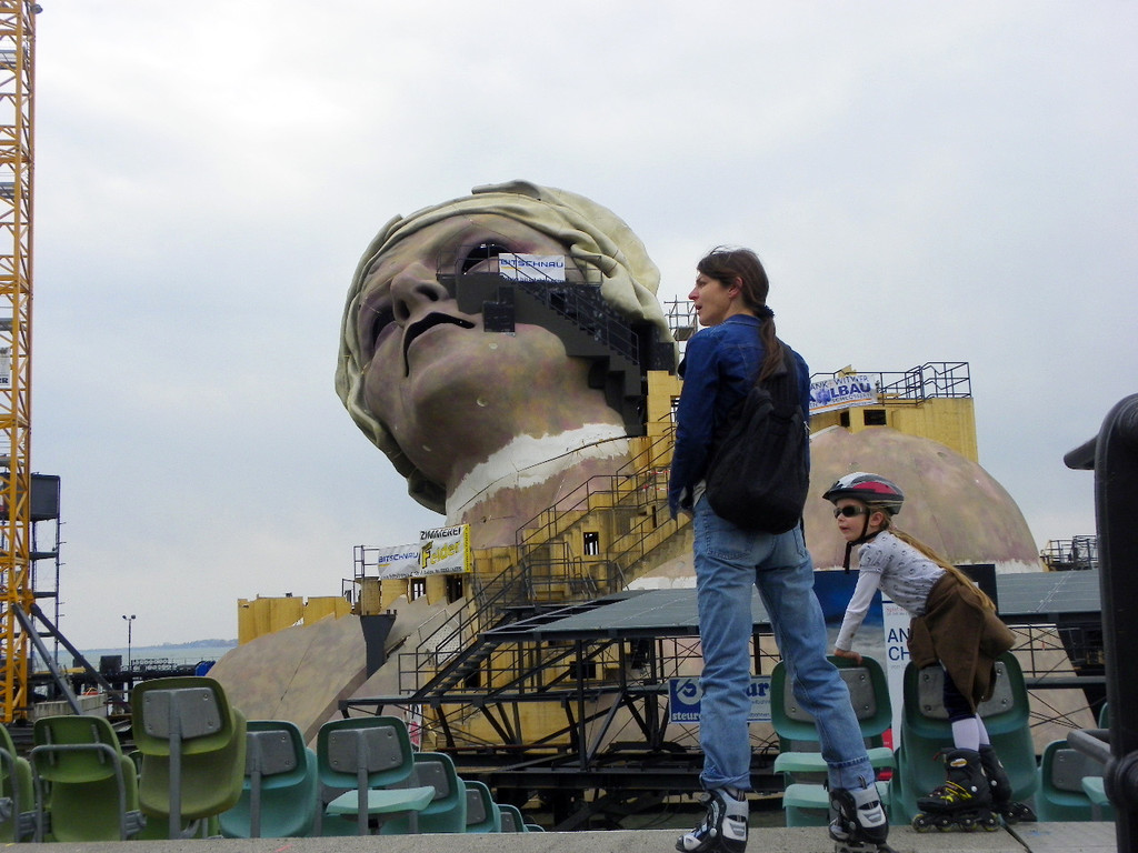 109_9518_JPG-1302218899