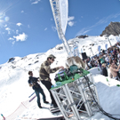 Mark Ronson im Volvo ICE CAMP