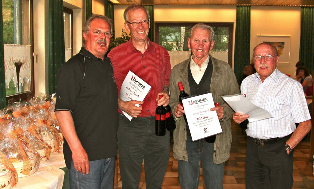 KOE_Familienabend 85-Jahre Schiklub 22_jpg-1302351186