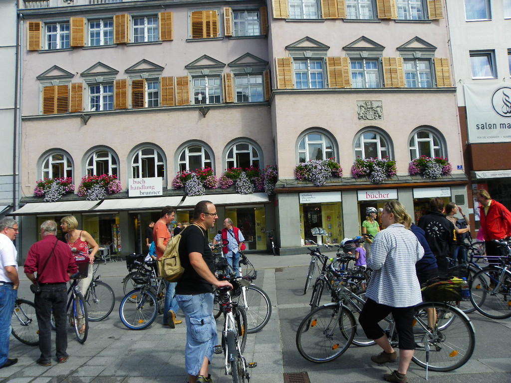 105_8318_jpg-1302389506