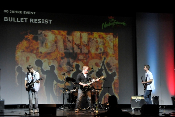 Rockgruppe Bullet Resist.jpg