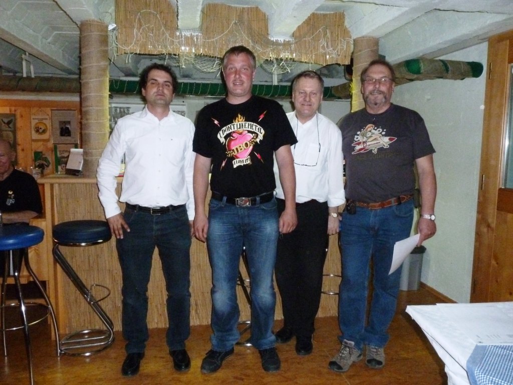 LG Maenner_JPG-1302450213