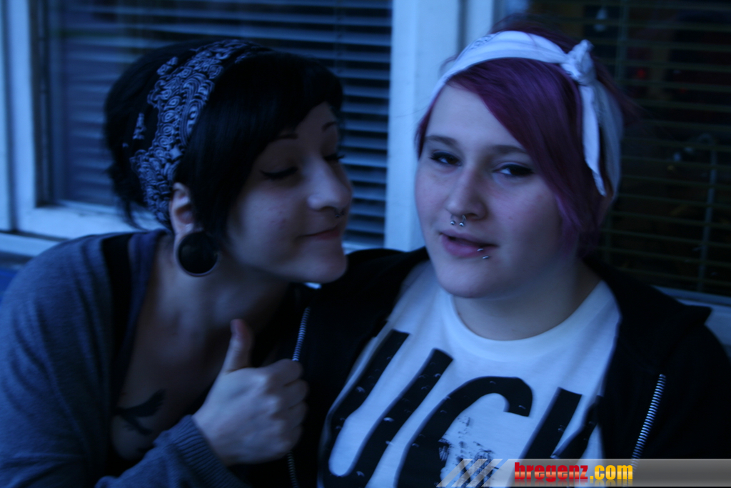 we 002_jpg-1302546901.jpg