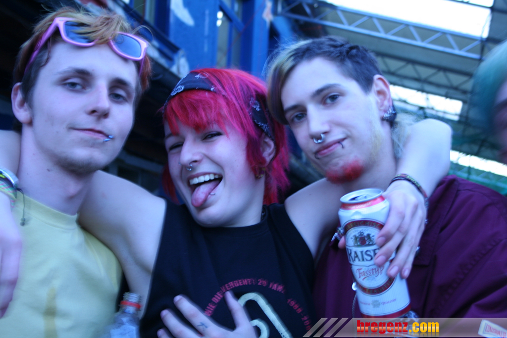 we 006_jpg-1302547023.jpg