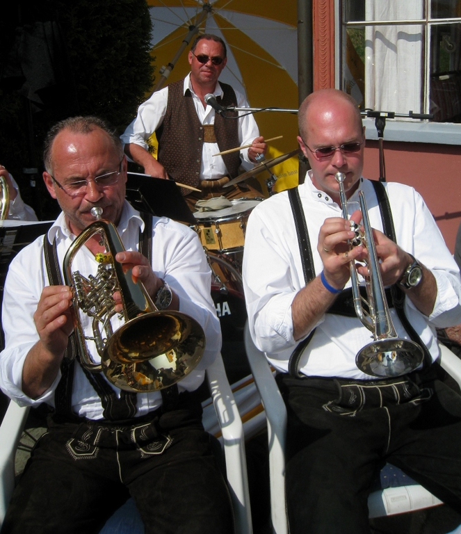 Bierblosn Fruehschoppen Dohle 2011 VOR _10__jpg-1302814461