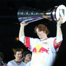 normal_15042011meisterfeierredbullaktivnews_52.jpg