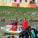 normal_16042011wasserrettungwm2aktivnews_53.jpg