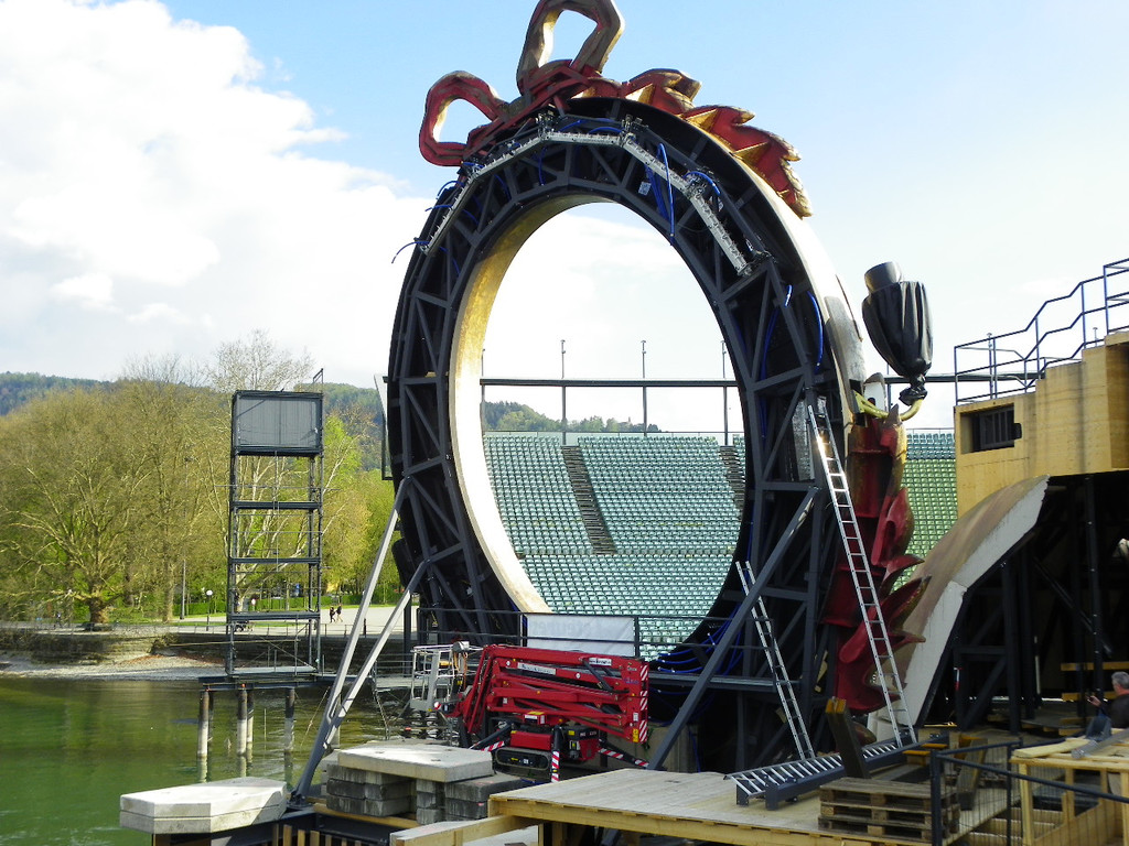 110_1825_JPG-1303047290