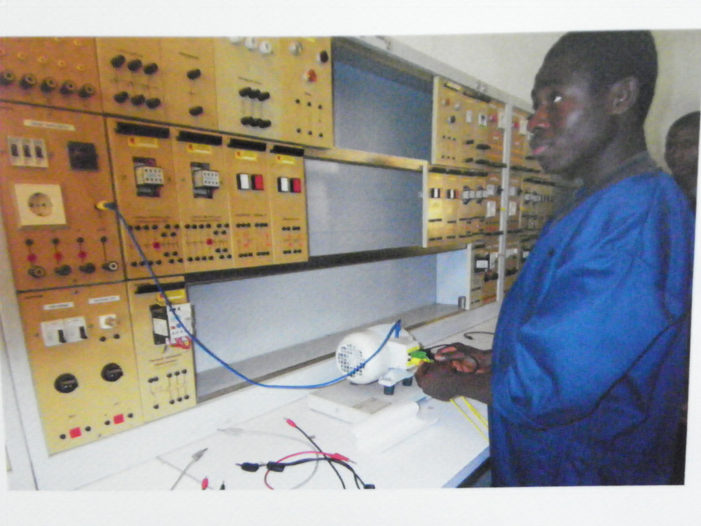 110_1633_JPG-1303053406