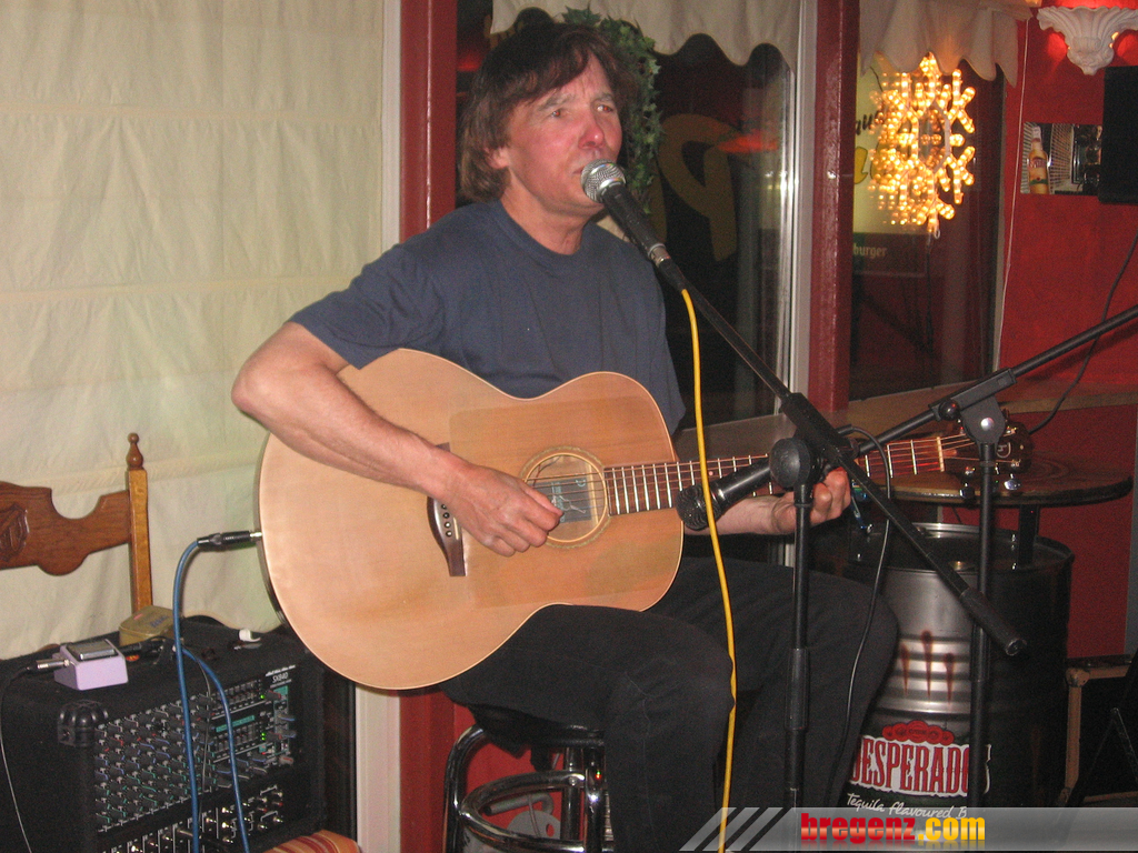 Gavin James 16_04_2011 001_JPG-1303133507.jpg