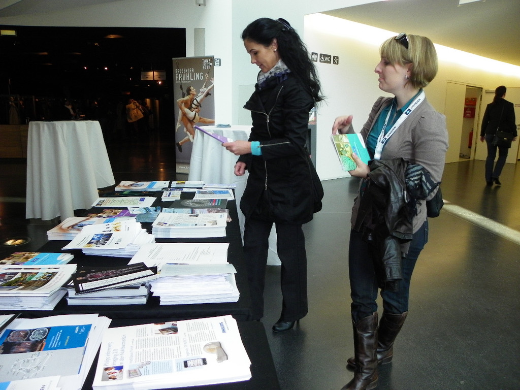 110_2443_JPG-1303154384