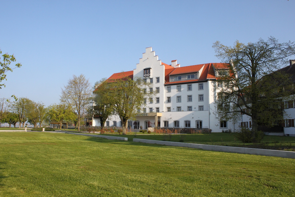 Kaiserstrand Hotel am Morgen 2011 _1__jpg-1303472500