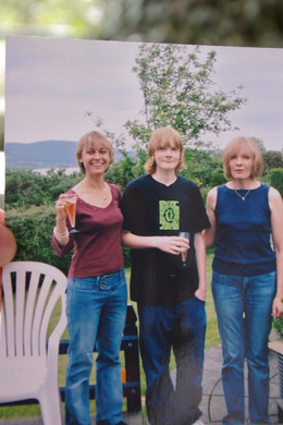 bea_Mairi_Vass 004_jpg-1303556814