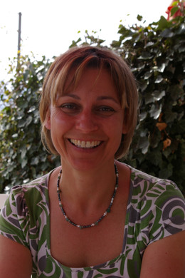 bea_Mairi_Vass 001_jpg-1303556781