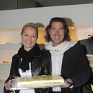 brachten Torte_  Angelina Krsmanovic und Andreas Maier _Krsmanovic ist korrekt_.jpg