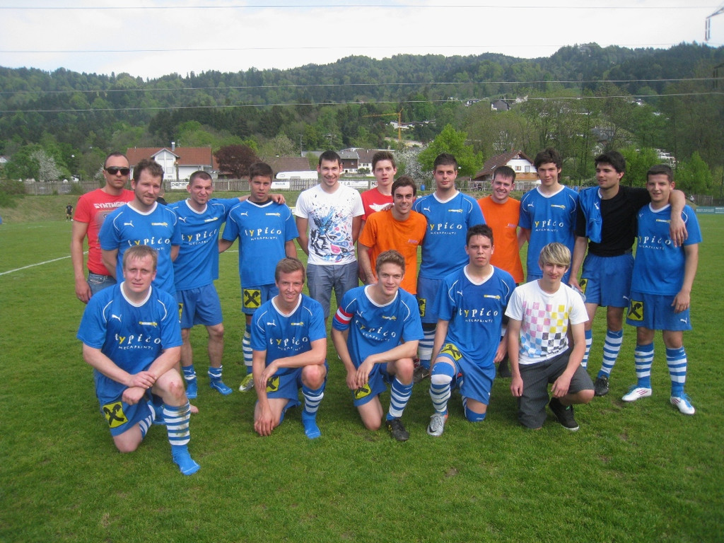Fussball SVL 1b Team 23-04-2010 _6__jpg-1303632637