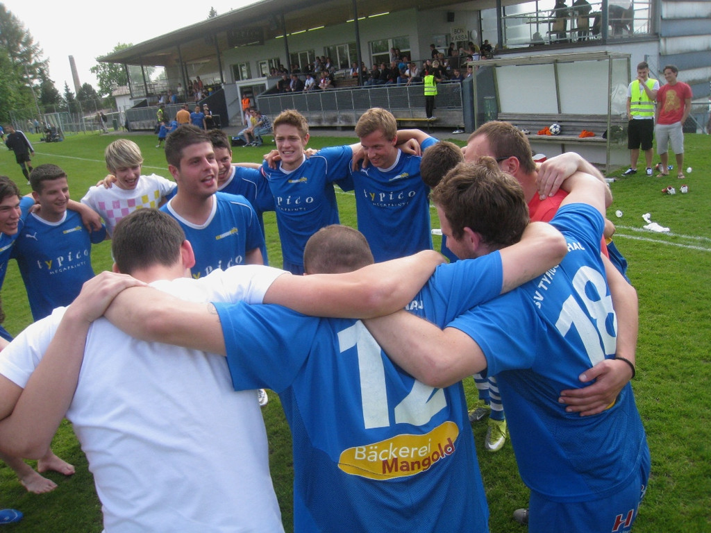 Fussball SVL 1b Team 23-04-2010 _5__jpg-1303632624