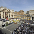 Tausende feierten Ostermesse