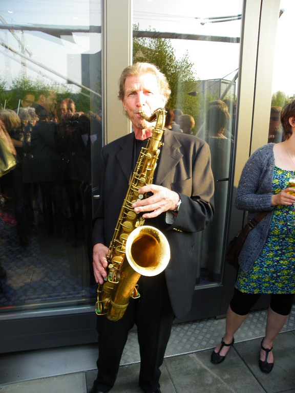 19_4_11 326_jpg-1303639543