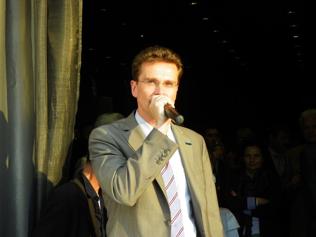 19_4_11 337_jpg-1303639436