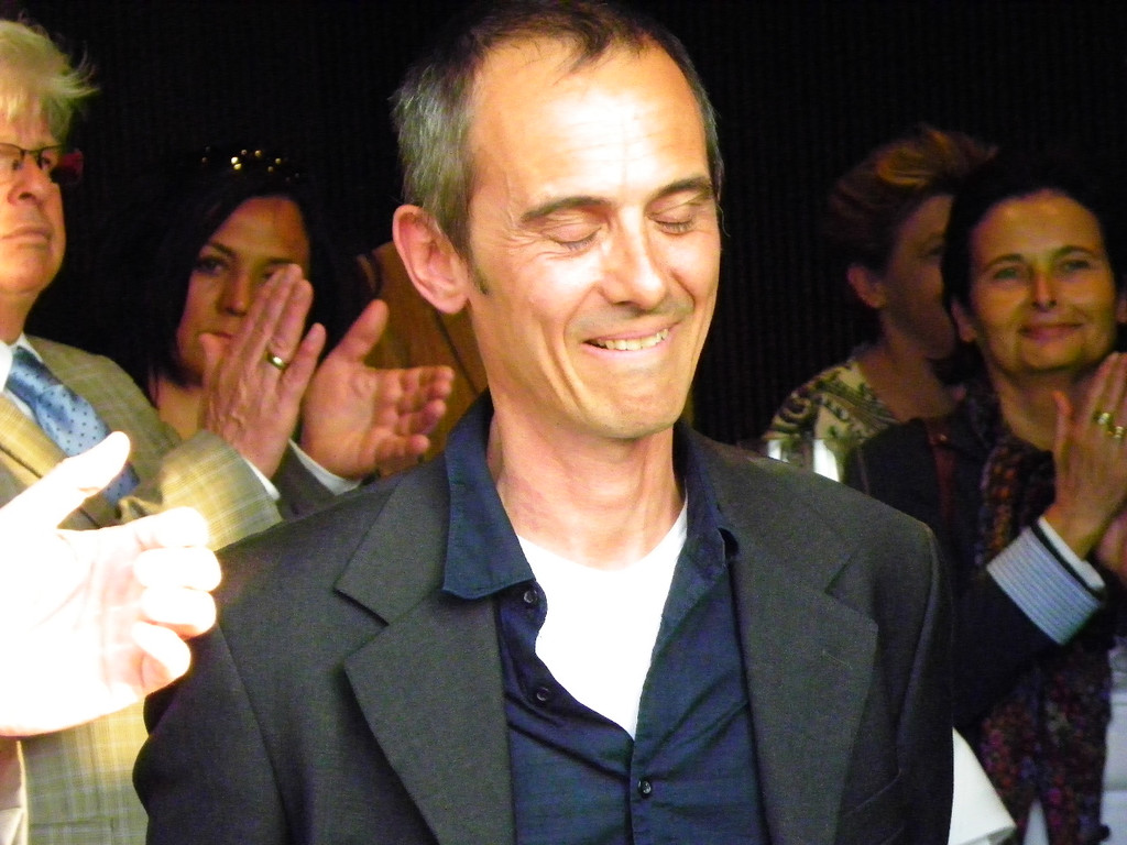 19_4_11 346_jpg-1303639456