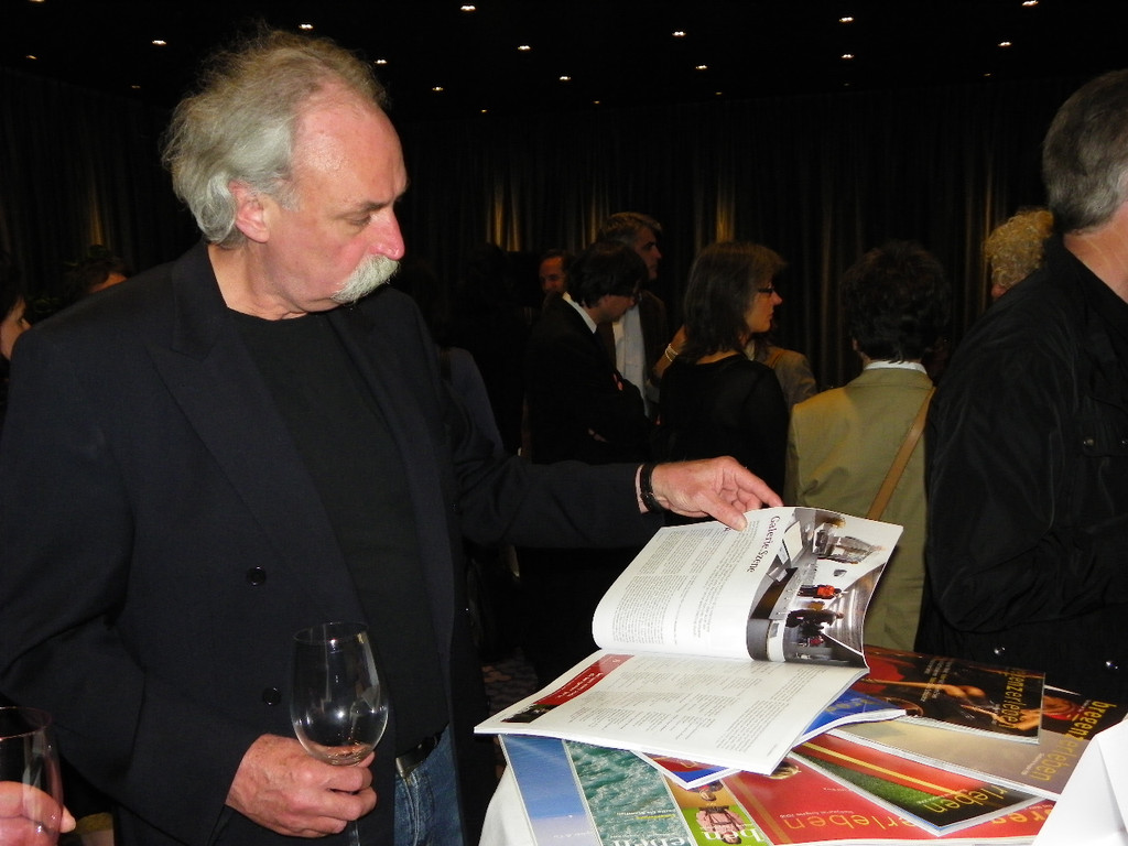 19_4_11 389_jpg-1303639506