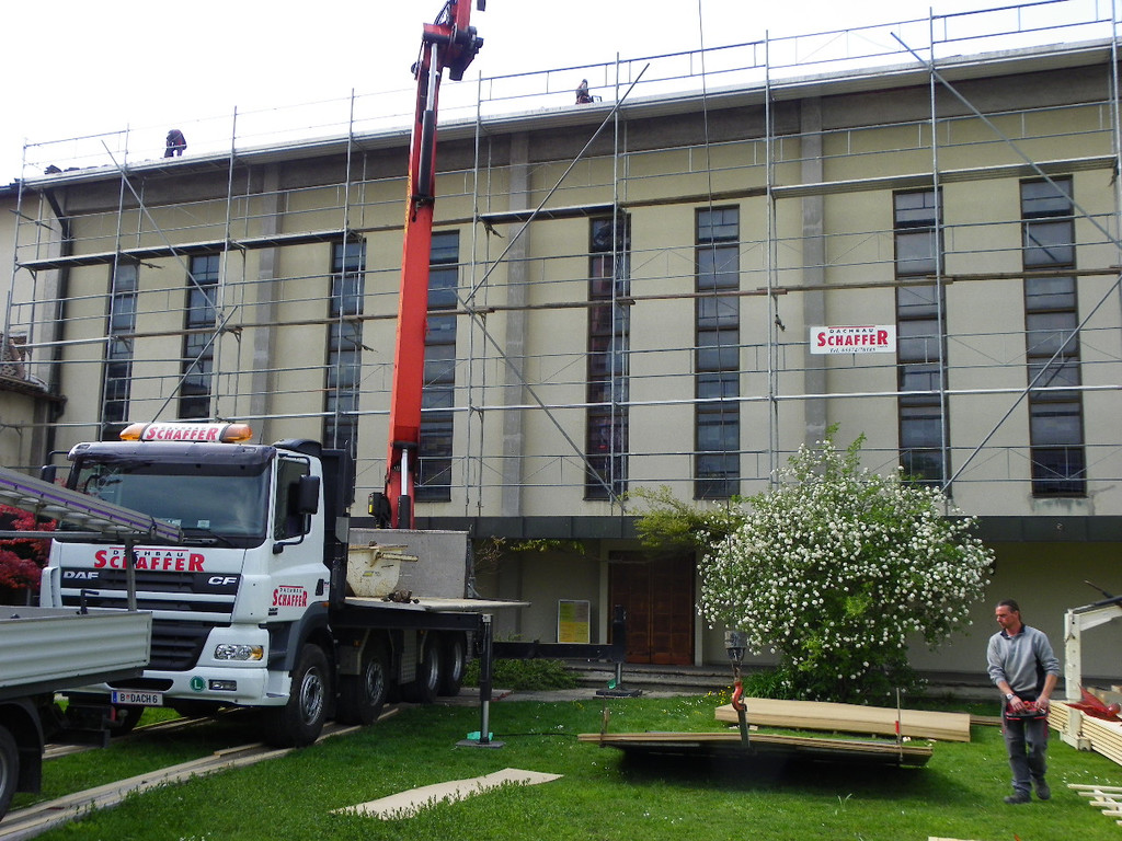 110_1872_JPG-1303662652