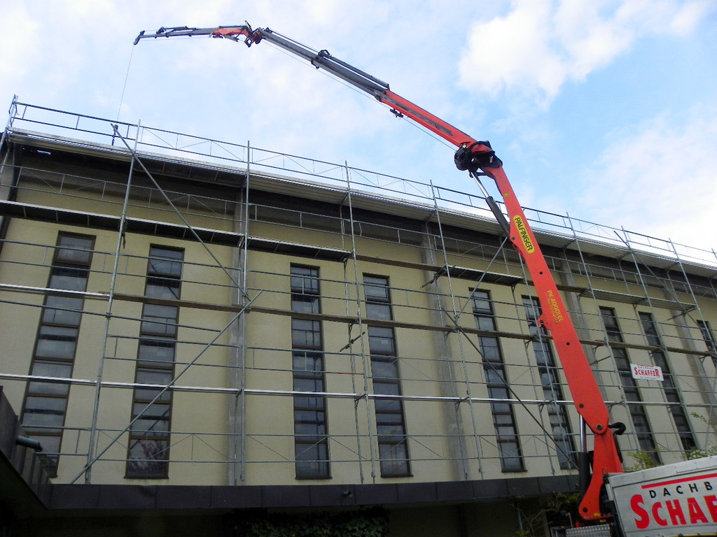 110_1881_JPG-1303662699