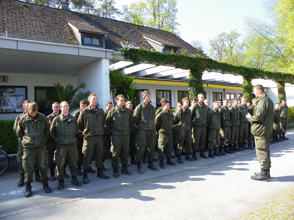 110_2299_JPG-1303684824