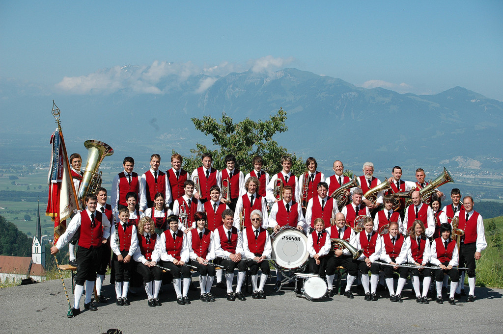 Gruppenfoto BM 060a Vereinsfoto.jpg
