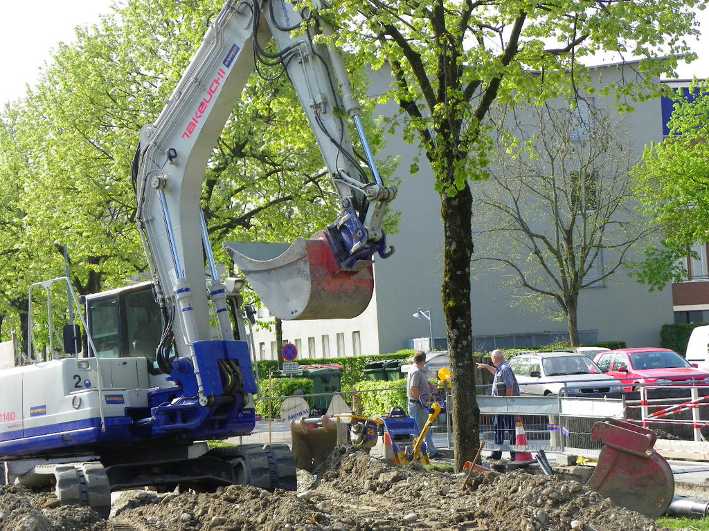 110_3263_JPG-1303765389