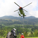 Paragleiterbergung Schnifis36.jpg