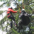 Paragleiterbergung Schnifis15.jpg
