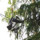 Paragleiterbergung Schnifis03.jpg