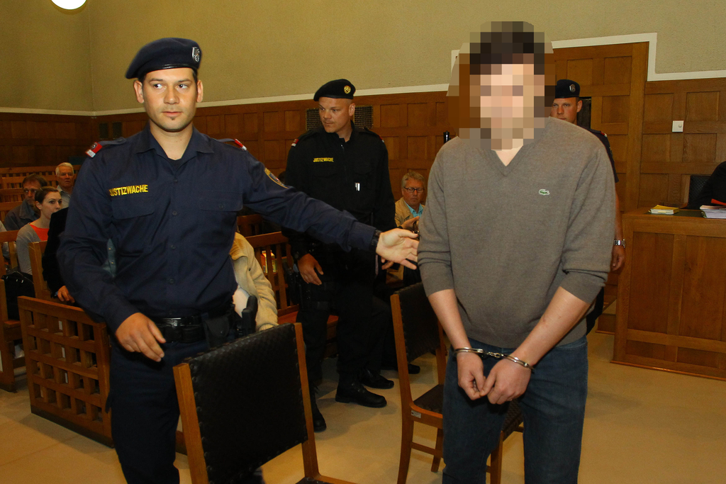 Schwurgericht Avanti09.jpg