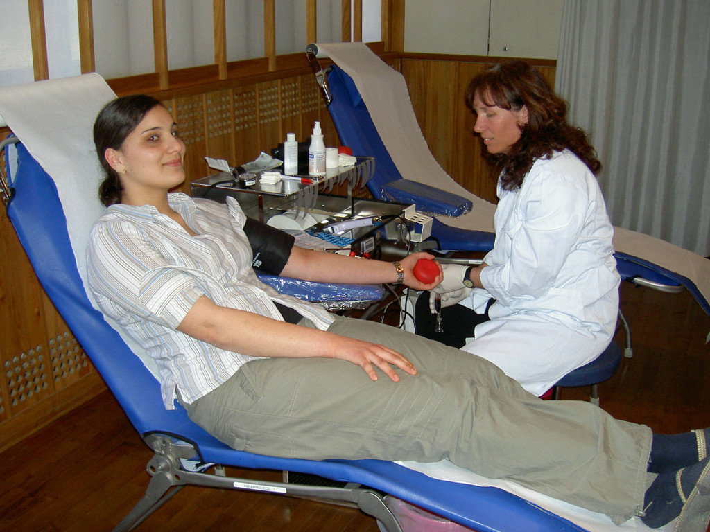 Blutsp04-06_jpg-1304073029