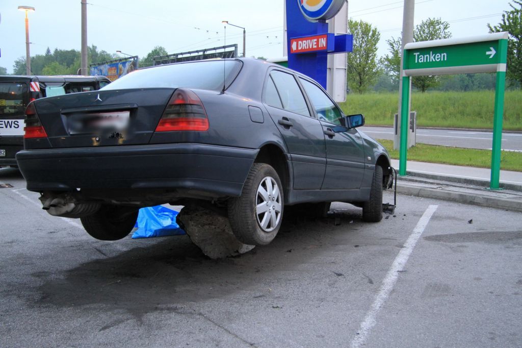 normal_01052011taxiraubffaktivnews_07.jpg