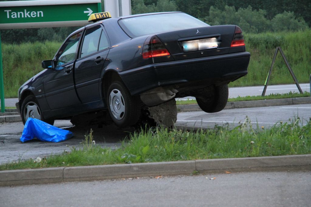 normal_01052011taxiraubffaktivnews_27.jpg