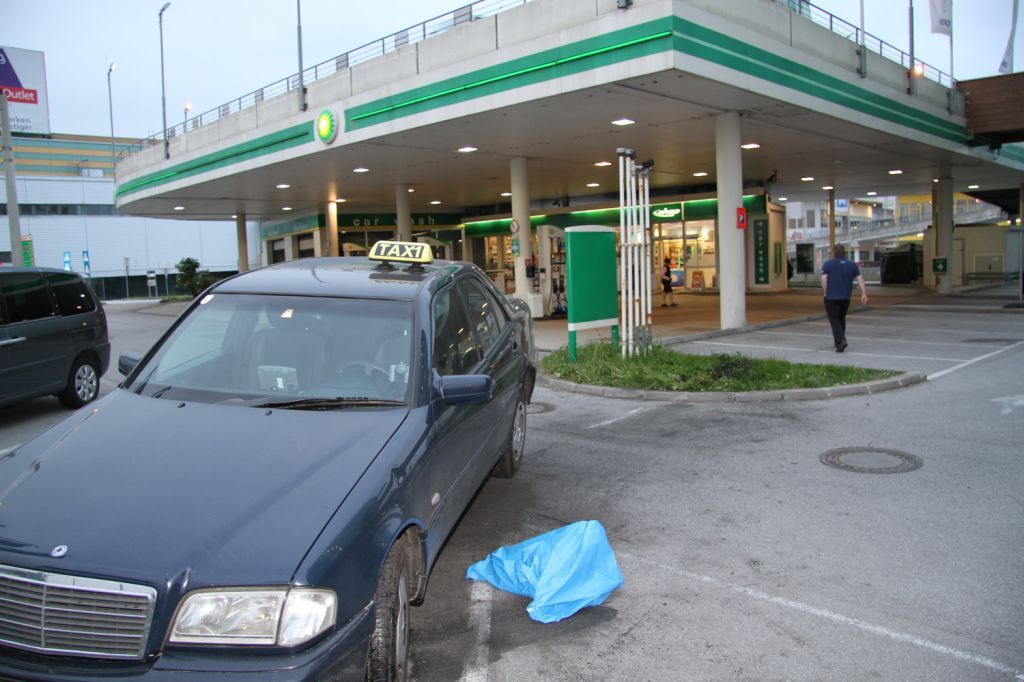 normal_01052011taxiraubffaktivnews_57.jpg