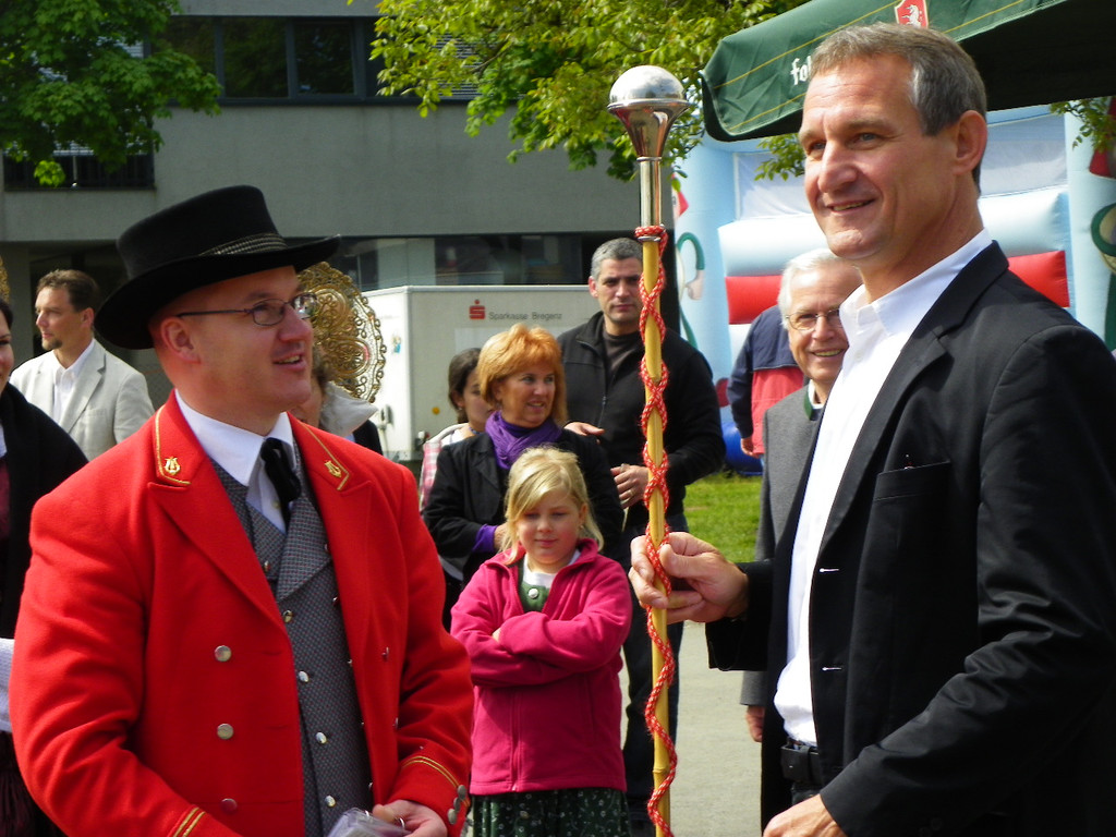 110_6068_jpg-1304466722