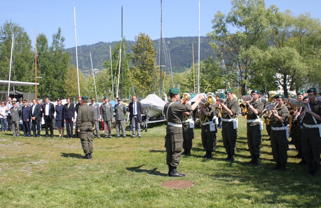 Angelobung SOLDATEN Lochau 2011 _44__jpg-1304768733