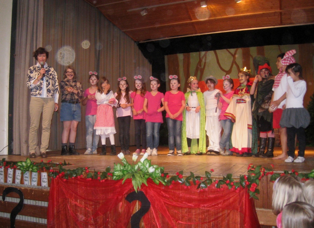 VS Theater 4 B Englisch 05-05-2011 _12__jpg-1304769551