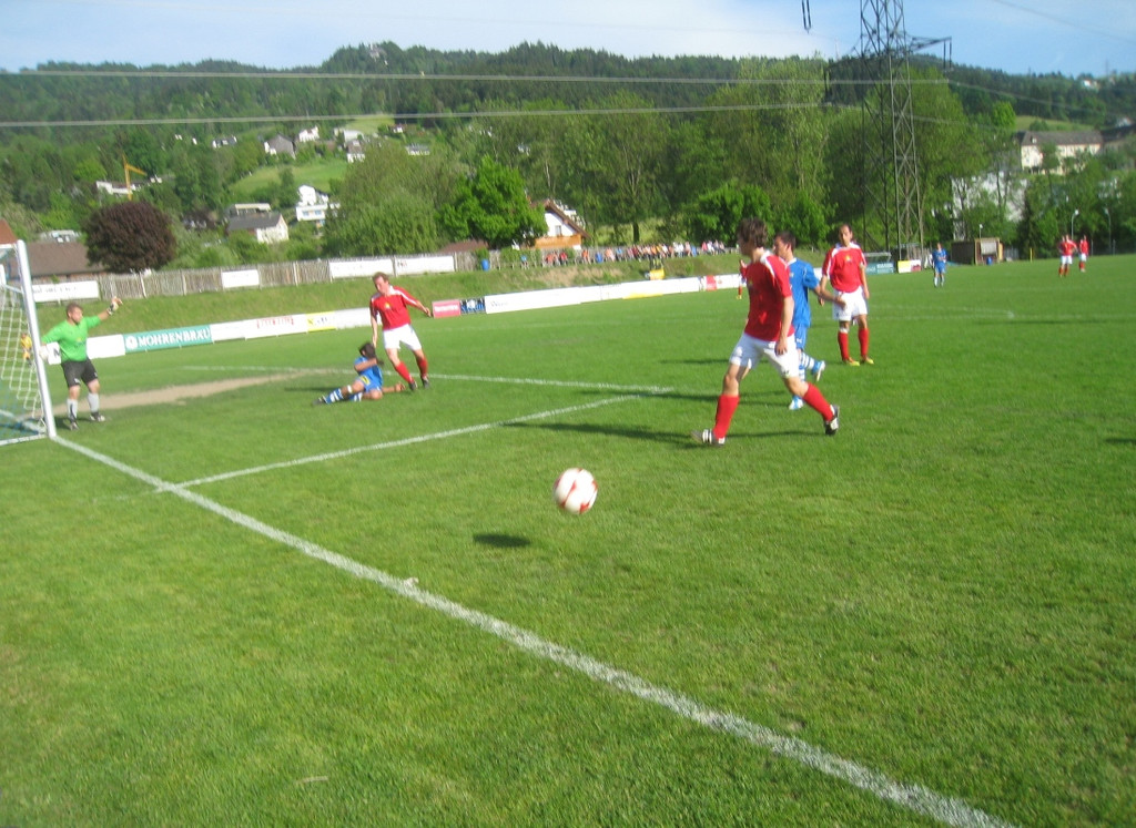 Fu__ball SVL Schruns Sieg 07-05-2011 _5__jpg-1304797788