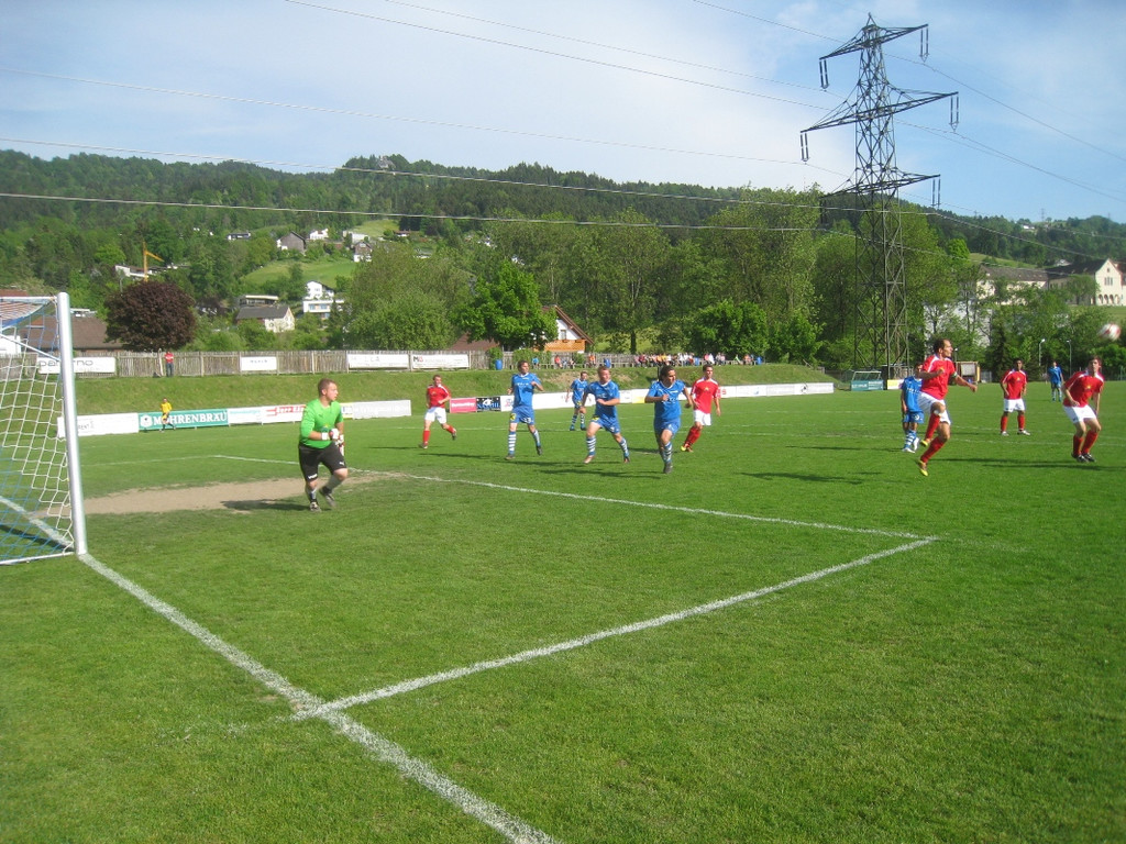 Fu__ball SVL Schruns Sieg 07-05-2011 _30__jpg-1304798067