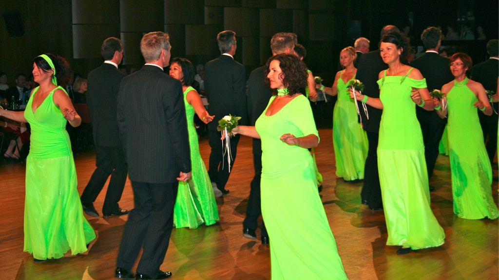 BK_fruehlingsball_montforthaus 22_jpg-1304880122