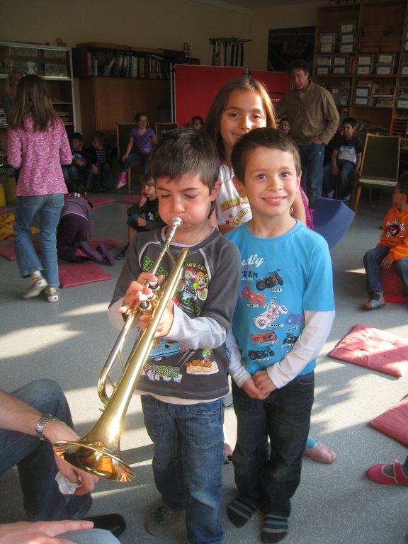 MSL Besuch in der Volksschule 2011 _16__jpg-1304953870