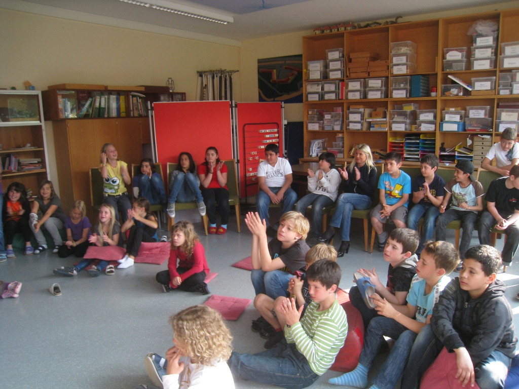 MSL Besuch in der Volksschule 2011 _31__jpg-1304954022