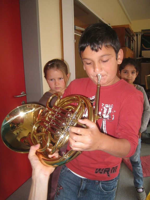 MSL Besuch in der Volksschule 2011 _15__jpg-1304953859